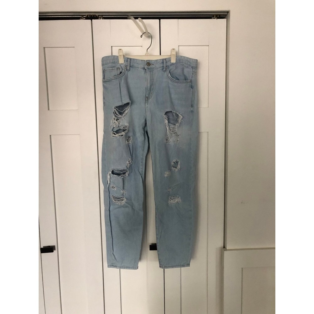Forever‎ 21 Light Washed Super Distressed Relaxed Boyfriend Jeans  30